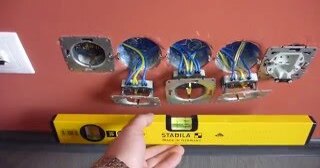 Установка розеток в Валуйках в октябре